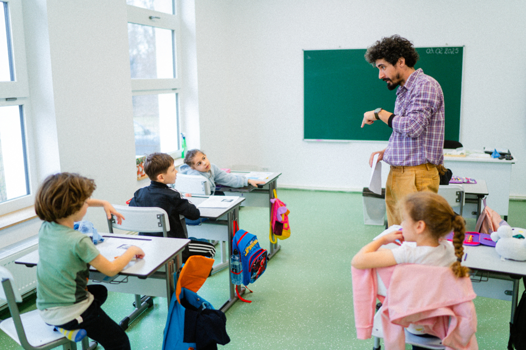 AP-MA, Școala Mustățești, Asociația Părinților Mustățești Argeș, școală modernă în sat1