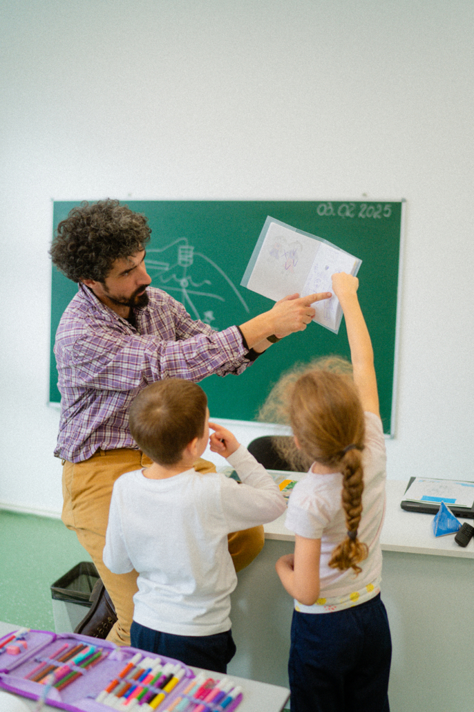 AP-MA, Școala Mustățești, Asociația Părinților Mustățești Argeș, școală modernă în sat1